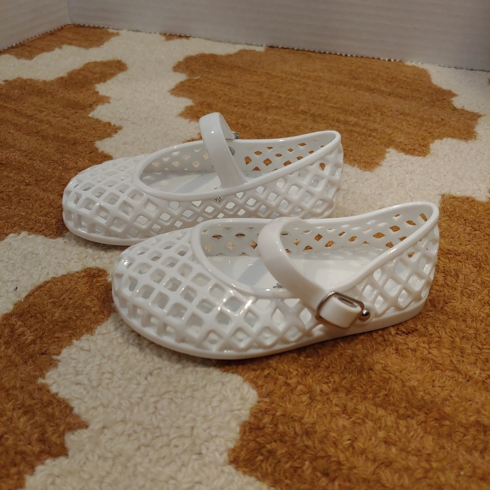 Old Navy baby girl size 5 Jelly shoes